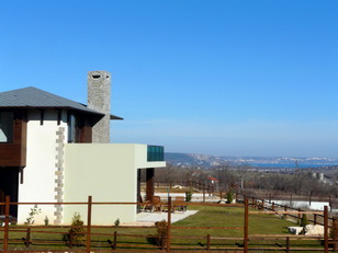 ВИЛЛА ЛИЛИЯ ОСЕНOВО, АЛБЕНА, ВАРНА