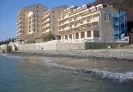 РОЯЛ МАРИНА, ЕЛЕНИТЕ